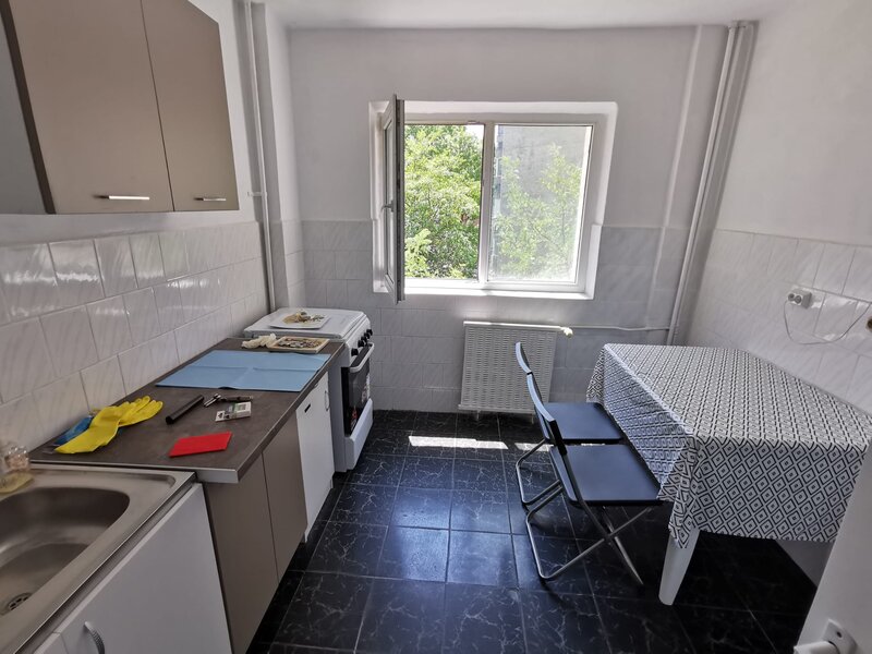 1 Decembrie 1918 nr. 22, bl. 3, aproape de piata Minis,