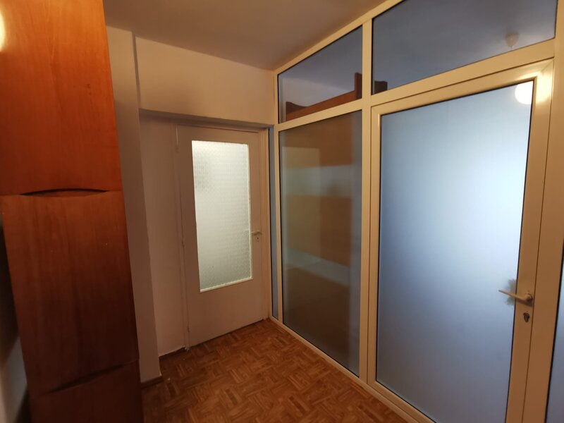 1 Decembrie 1918 nr. 22, bl. 3, aproape de piata Minis,